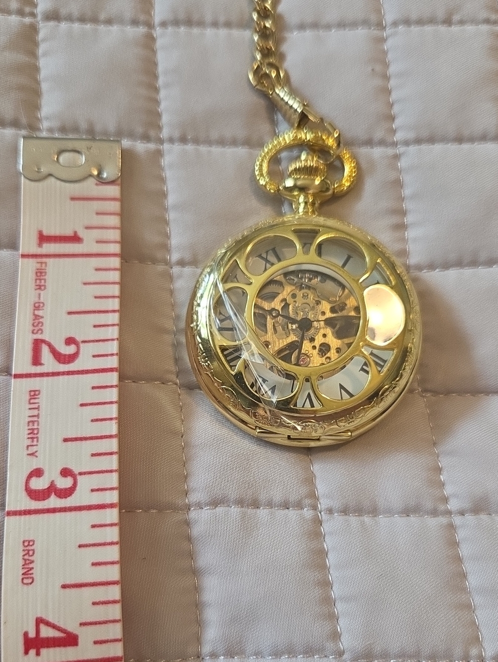 NIB Gold Tone Collector's Pocket Watch With Chain - Picture 9 of 10